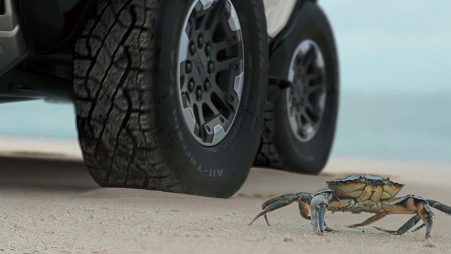 GM khoe công nghệ 'bò ngang như cua' của Hummer mới