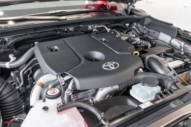 Chi tiết Toyota Fortuner 2021 bản rẻ nhất dưới 1 tỷ đồng: Trang bị thực dụng cho dân chạy dịch vụ - Ảnh 8.