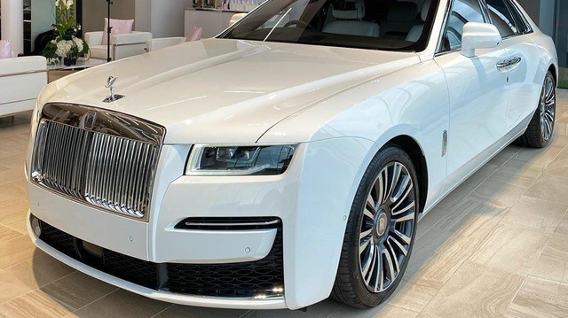 Rolls-Royce: Không bao giờ đặt công nghệ cao hơn sự sang trọng