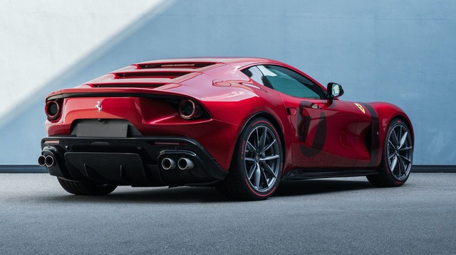 Ferrari trình làng siêu phẩm 812 Superfast Omologata độc nhất vô nhị với 789 mã lực