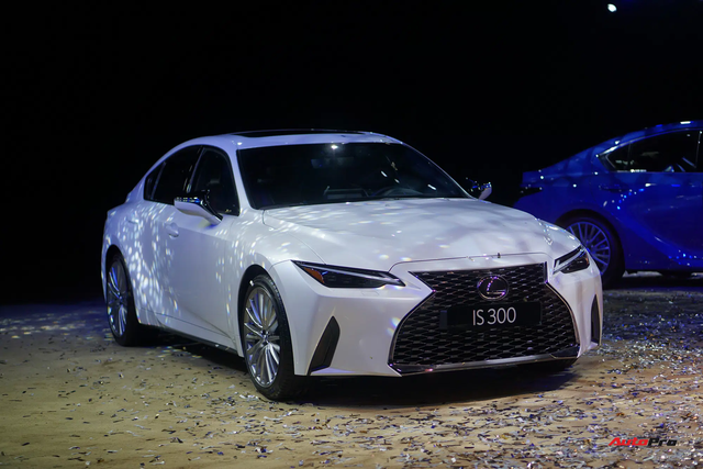 Ra mắt Lexus IS 2021 tại Việt Nam: 3 phiên bản, giá từ 2,13 tỷ đồng, đấu Mercedes-Benz C-Class và BMW 3-Series - Ảnh 6.