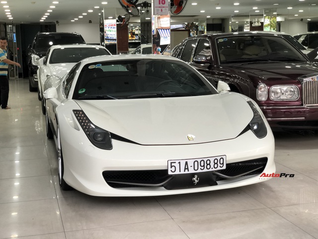 Ông Đặng Lê Nguyên Vũ bán chiếc Ferrari thứ 3 trong tháng - Ảnh 1.