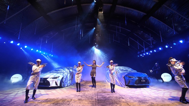 Cho tôi một lý do mua xe Lexus - Ảnh 4. Cho tôi một lý do mua xe Lexus - Ảnh 4.
