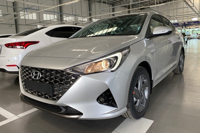 Giảm độ ‘hot’, Hyundai Accent 2021 hạ giá mạnh tại đại lý, đón đầu Toyota Vios 2021 sắp ra mắt - Ảnh 1.