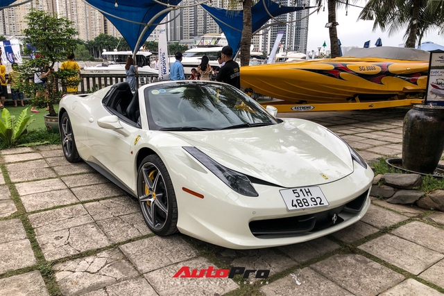 Sau F430 Spider, tập đoàn Novaland tiếp tục tậu Ferrari 458 Spider hàng hiếm bổ sung vào bộ sưu tập siêu xe đình đám - Ảnh 1. Sau F430 Spider, tập đoàn Novaland tiếp tục tậu Ferrari 458 Spider hàng hiếm bổ sung vào bộ sưu tập siêu xe đình đám - Ảnh 1.