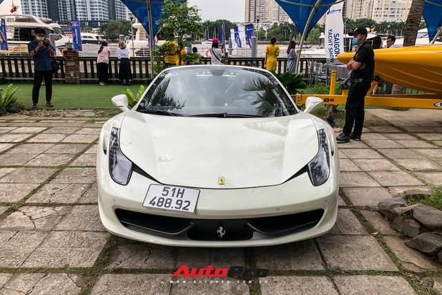 Sau F430 Spider, tập đoàn Novaland tiếp tục tậu Ferrari 458 Spider hàng hiếm bổ sung vào bộ sưu tập siêu xe đình đám - Ảnh 2. Sau F430 Spider, tập đoàn Novaland tiếp tục tậu Ferrari 458 Spider hàng hiếm bổ sung vào bộ sưu tập siêu xe đình đám - Ảnh 2.