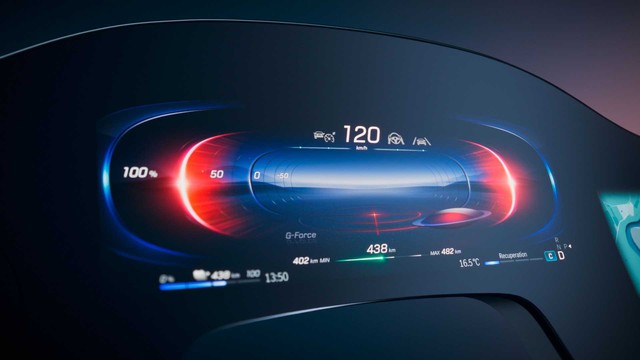 Mercedes-Benz ra mắt màn hình ô tô 56 inch lớn nhất thế giới - Ảnh 2.