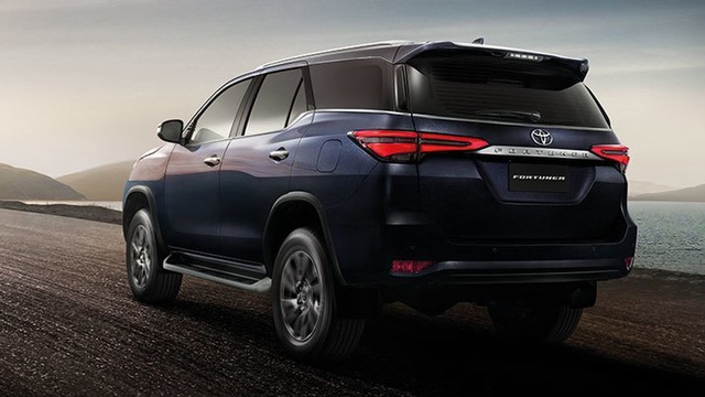 Toyota Fortuner mới sắp về Việt Nam: Là xe nhập khẩu, thêm trang bị tiện nghi và tính năng an toàn - Ảnh 2.