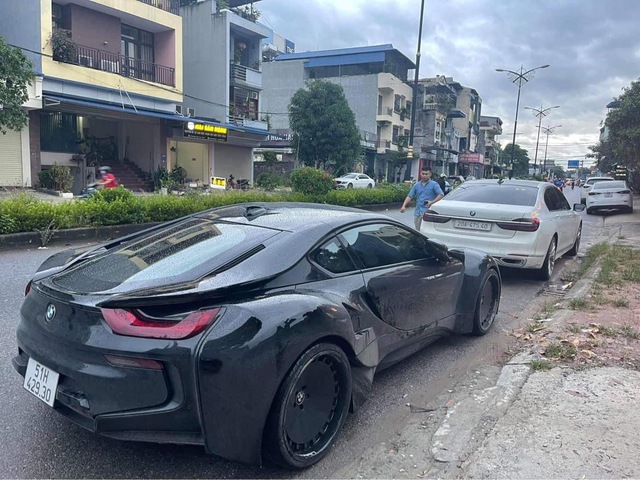 Dân chơi Thái Nguyên tậu BMW i8 độ siêu độc lạ tại Việt Nam - Ảnh 1.