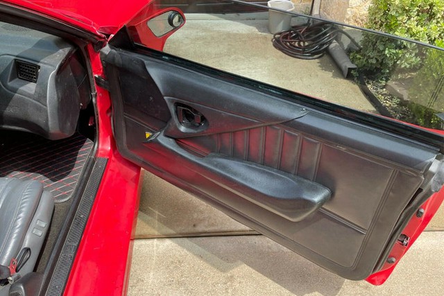 Chevrolet Camaro giả danh Ferrari thuyết phục được bán giá rẻ như cho - Ảnh 7.