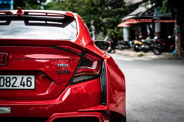 Dân chơi Phan Thiết chi trăm triệu đồng để độ Honda Civic thân rộng cực độc - Ảnh 8. Dân chơi Phan Thiết chi trăm triệu đồng để độ Honda Civic thân rộng cực độc - Ảnh 8.