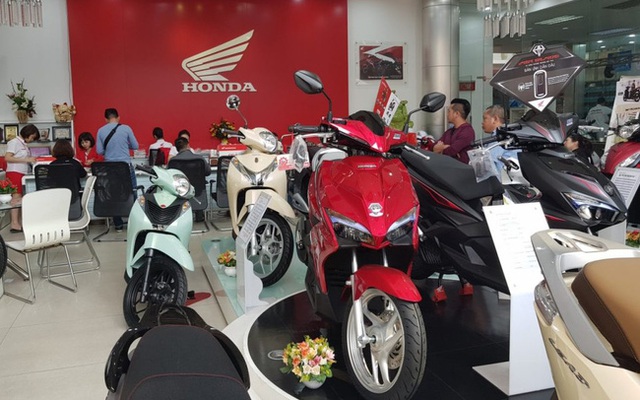 Thị trường xe máy Việt Nam: Honda và Yamaha chiếm gần 90% doanh số, bắt đầu bão hoà và sẽ không còn tăng trưởng đáng kể - Ảnh 1.