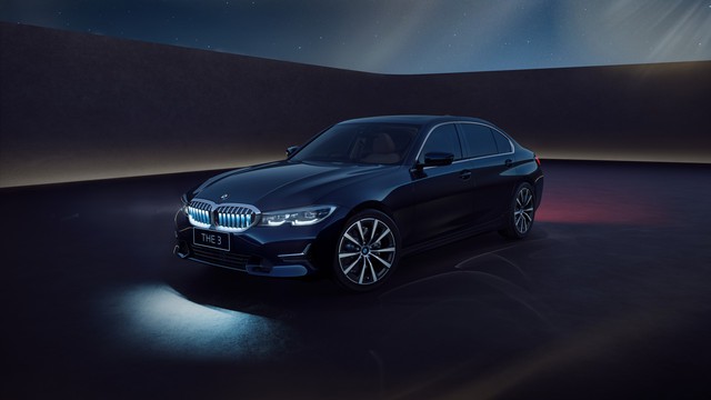 BMW 3-Series sắp có phiên bản ‘lấp lánh’: Nhiều trang bị nhưng mê nhất là lưới tản nhiệt và cần số phát sáng - Ảnh 1.