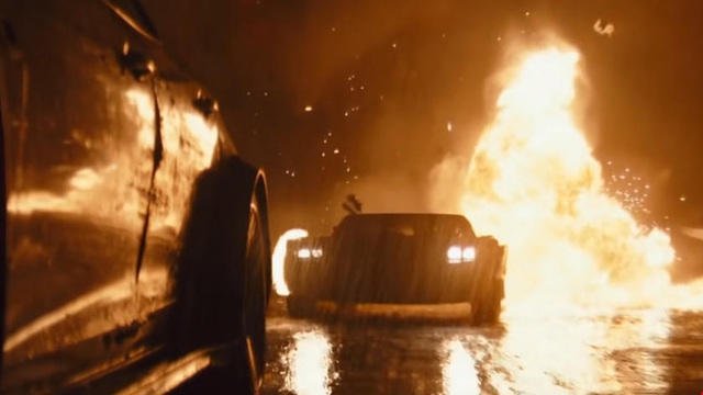 Batmobile lột xác hoàn toàn trong bom tấn mới của Hollywood: Dáng như Ford Mustang nhưng gầm cao kiểu SUV