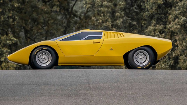 Mặc dù đã ra mắt Lamborghini Countach mới nhưng hãng siêu xe Ý vẫn phục chế 1 phiên bản cũ độc nhất vô nhị - Ảnh 4.