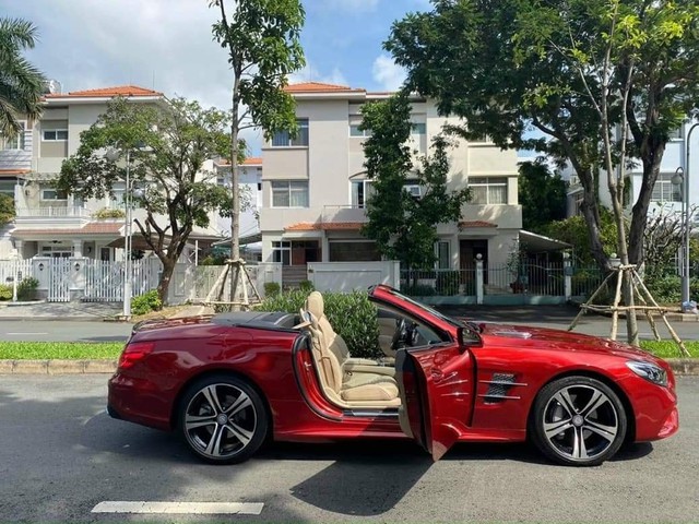 Bán Mercedes-Benz SL400 chạy lướt, đại gia công khai: Mua mới gần 7 tỷ, giờ bán 3,2 tỷ đồng - Ảnh 6.