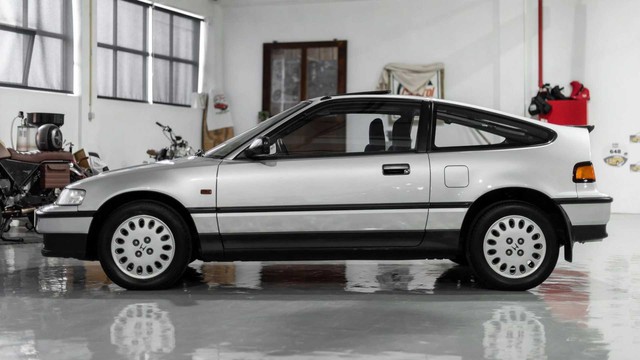 Honda CR-X 31 năm tuổi được rao bán giá ngang xe sang với ODO gây bất ngờ - Ảnh 2.