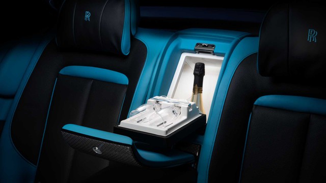 Ra mắt Rolls-Royce Ghost Black Badge - Bóng ma sang trọng đỉnh cao mới của giới thượng lưu - Ảnh 12.