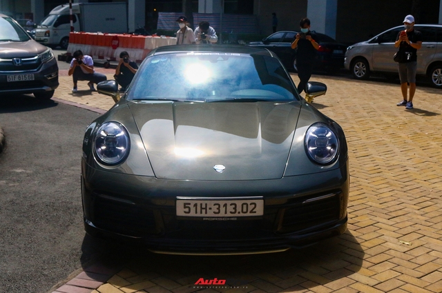 Cận cảnh Porsche 911 Carrera S thế hệ mới độ TechArt đầu tiên Việt Nam: Là bản demo cho những siêu phẩm sau, bộ mâm hầm hố nhất, cánh gió sau có bộ phận như đồ chơi - Ảnh 4.