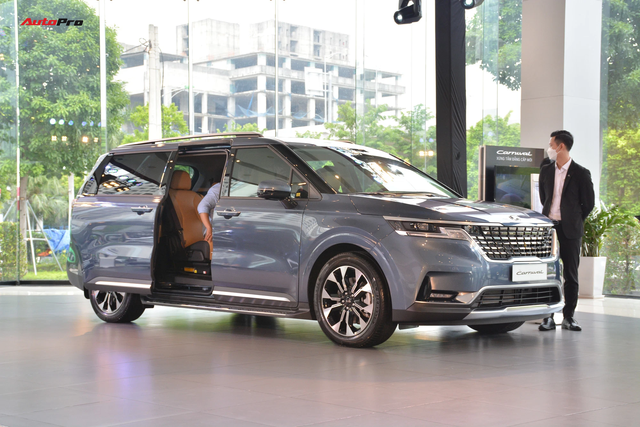 Ra mắt Kia Carnival 2022 tại Việt Nam: Giá từ 1,199 tỷ đồng, được THACO xếp vào SUV đô thị, nhiều công nghệ mới giống Sorento - Ảnh 4. Ra mắt Kia Carnival 2022 tại Việt Nam: Giá từ 1,199 tỷ đồng, được THACO xếp vào SUV đô thị, nhiều công nghệ mới giống Sorento - Ảnh 4.