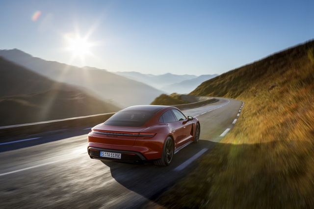 Porsche Taycan chính thức chào đón cấu hình mới, khách hàng Việt có thể tham khảo trước - Ảnh 6.