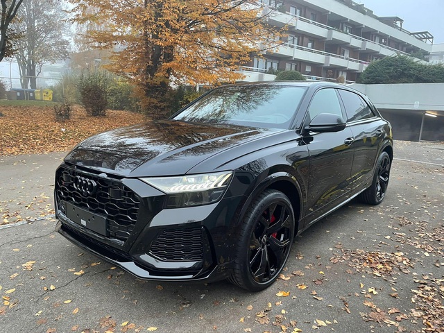 Khui công Audi RS Q8 đầu tiên tại Việt Nam: Lamborghini Urus phiên bản Đức, màu sơn giống xe Batman - Ảnh 2.