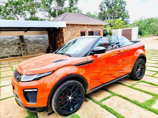 Mua 3 năm chạy 5.000km, đại gia rao giá hàng độc Range Rover Evoque mui trần giá hơn 3 tỷ - Ảnh 2.