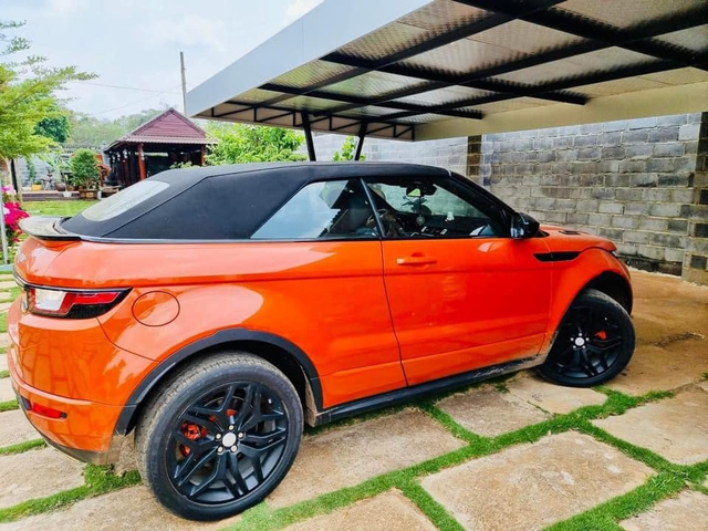 Mua 3 năm chạy 5.000km, đại gia rao giá hàng độc Range Rover Evoque mui trần giá hơn 3 tỷ - Ảnh 3.