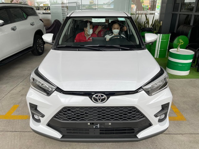 Toyota Raize ồ ạt về đại lý Việt Nam: Có xe giao giữa tháng 12, khách mua chậm phải chờ đến đầu năm sau - Ảnh 4.
