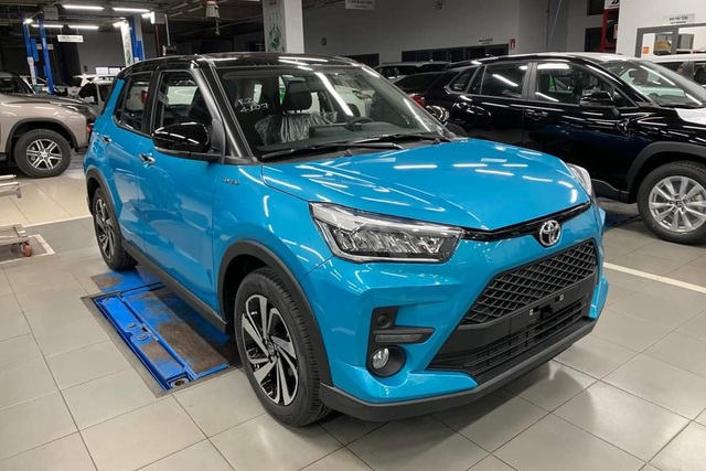 The price of Toyota cars is about to increase sharply in Vietnam: Raize is the highest at 555 million, Innova has reached a record of more than 1 billion - Photo 5.