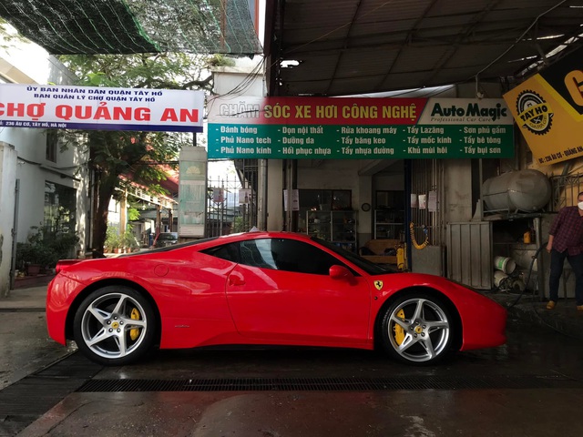 Ferrari 458 Italia bí ẩn xuất hiện tại Hà Nội, từng được đồn đoán là của tập đoàn Novaland - Ảnh 1.