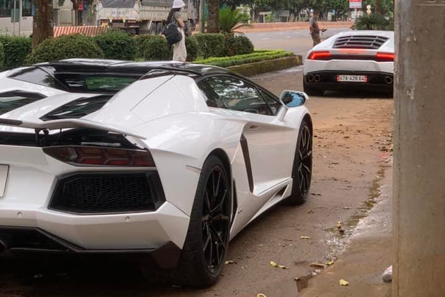 Rộ tin 9x phố núi tậu siêu bò hậu chia tay Lamborghini Huracan: Giá ước tính trên 20 tỷ, chốt đơn chỉ sau 1 giờ đồng hồ - Ảnh 3.