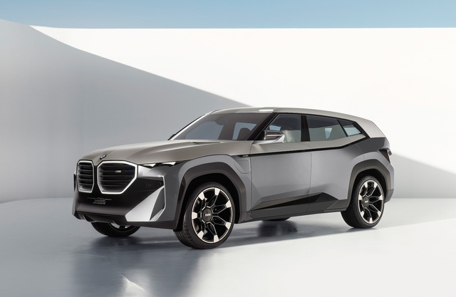 Giám đốc BMW bật mí thiết kế lạ của BMW XM - Siêu SUV tham vọng cạnh tranh Lamborghini Urus - Ảnh 1.