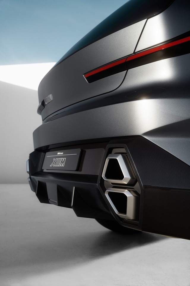 Giám đốc BMW bật mí thiết kế lạ của BMW XM - Siêu SUV tham vọng cạnh tranh Lamborghini Urus - Ảnh 2.