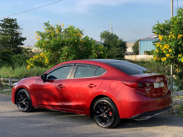 Chạy 3 năm rồi bán Mazda3 biển ngũ quý ‘222.22’, chủ xe vẫn đủ tiền tậu Mercedes-Benz C 180 AMG - Ảnh 4.