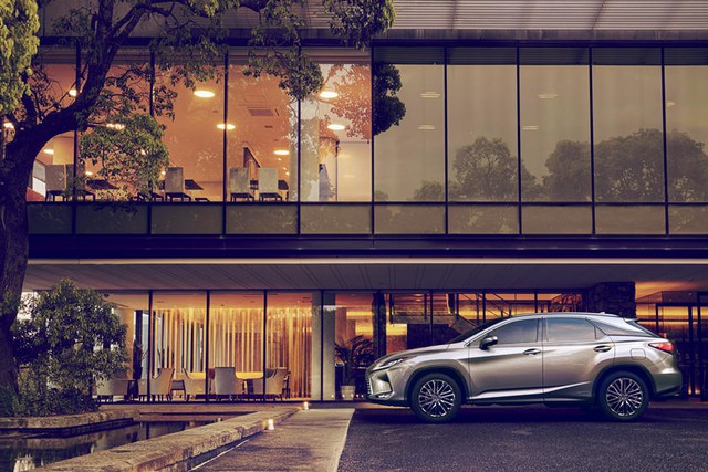 Lexus ra mắt RX 2022 và chương trình cá nhân hoá theo học theo Rolls-Royce - Ảnh 3.