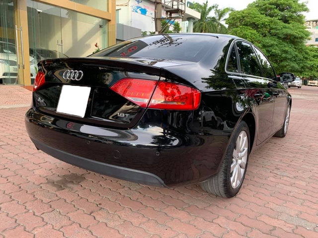 Sau hơn 80.000km, xe sang Đức Audi A4 bán lại chỉ đúng bằng giá của một chiếc Hyundai Accent - Ảnh 3.