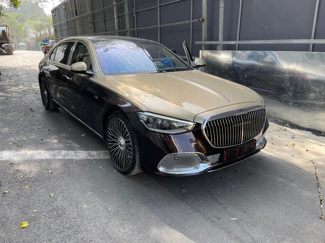 Mercedes-Maybach S 680 đầu tiên về Việt Nam: Giá khoảng 17-20 tỷ đồng, cung điện di động cho đại gia chơi Tết - Ảnh 2.