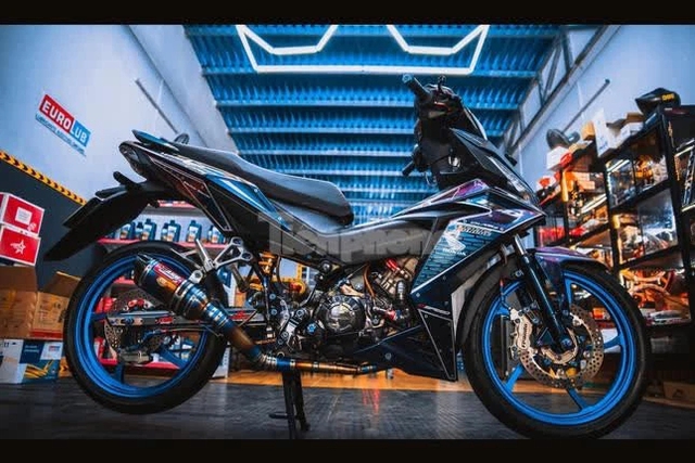 Những chiếc xe độ ấn tượng của biker Việt năm 2021 - Ảnh 10.