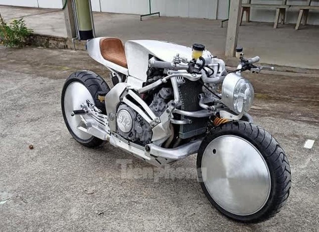 Những chiếc xe độ ấn tượng của biker Việt năm 2021 - Ảnh 13.