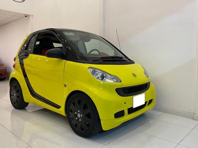 Mang vóc dáng nhỏ nhắn hơn Kia Morning nhưng bé hạt tiêu Smart ForTwo 9 năm tuổi vẫn có giá hơn nửa tỷ đồng - Ảnh 1.