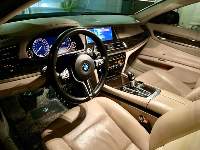 Bán BMW 7-Series sau 8 năm, chủ xe thành thật: ‘Bỏ ra hơn 4 tỷ để lăn bánh, giờ bán chỉ 1,3 tỷ đồng’ - Ảnh 4.