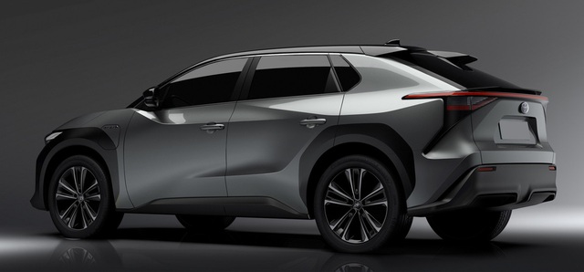 Trước 2 ngả đường, Toyota ra quyết định táo bạo vì người dùng, giới quan sát lại coi nhẹ - Ảnh 2. Trước 2 ngả đường, Toyota ra quyết định táo bạo vì người dùng, giới quan sát lại coi nhẹ - Ảnh 2.