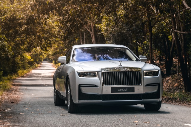 Khám phá Rolls-Royce Ghost 2021 chính hãng giá từ gần 30 tỷ tại Việt Nam - Ảnh 3.