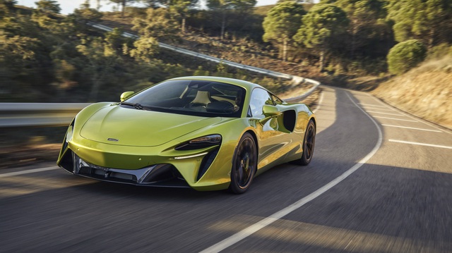 Siêu phẩm McLaren Artura công bố thông số khủng, giá quy đổi từ 5,2 tỷ đồng