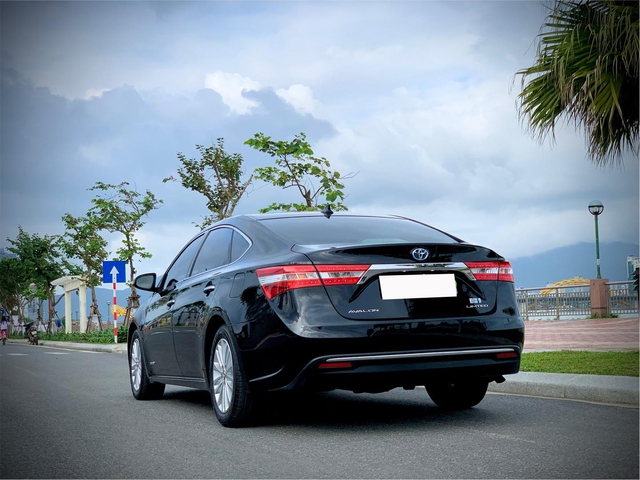 Chạy 12.000km/năm, xe đại gia một thời Toyota Avalon hạ giá rẻ ngang Camry 2021 - Ảnh 2.