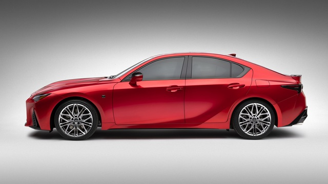 Đừng chê Lexus nhàm chán nữa, họ khẳng định sẽ chăm làm xe thể thao hơn