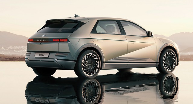 Hyundai Ioniq 5 chính thức chào sân: Kết hợp ngoại thất khoa học viễn tưởng cổ điển với công nghệ hiện đại - Ảnh 3.