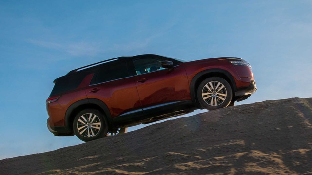 Ra mắt Nissan Pathfinder 2021: X-Trail phóng to 8 chỗ ngồi, giá quy đổi từ 740 triệu, đấu Ford Explorer
