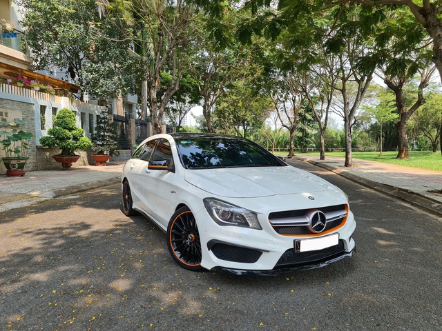 Mercedes-Benz CLA 45 AMG Shooting Brake độc nhất Việt Nam rao bán: Rẻ như Honda Accord, chỉ chạy 8.000km/năm - Ảnh 7.